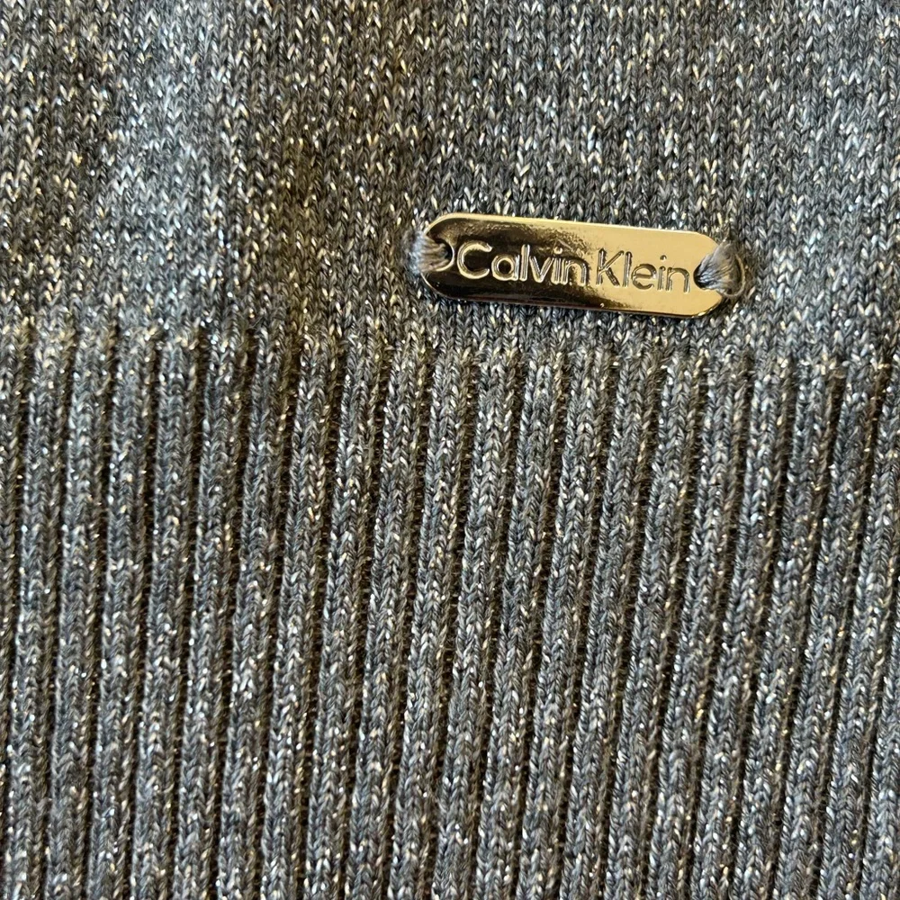 Calvin Klein Women’s Metallic Sparkle Silver Turtleneck Sweater Top Medium
